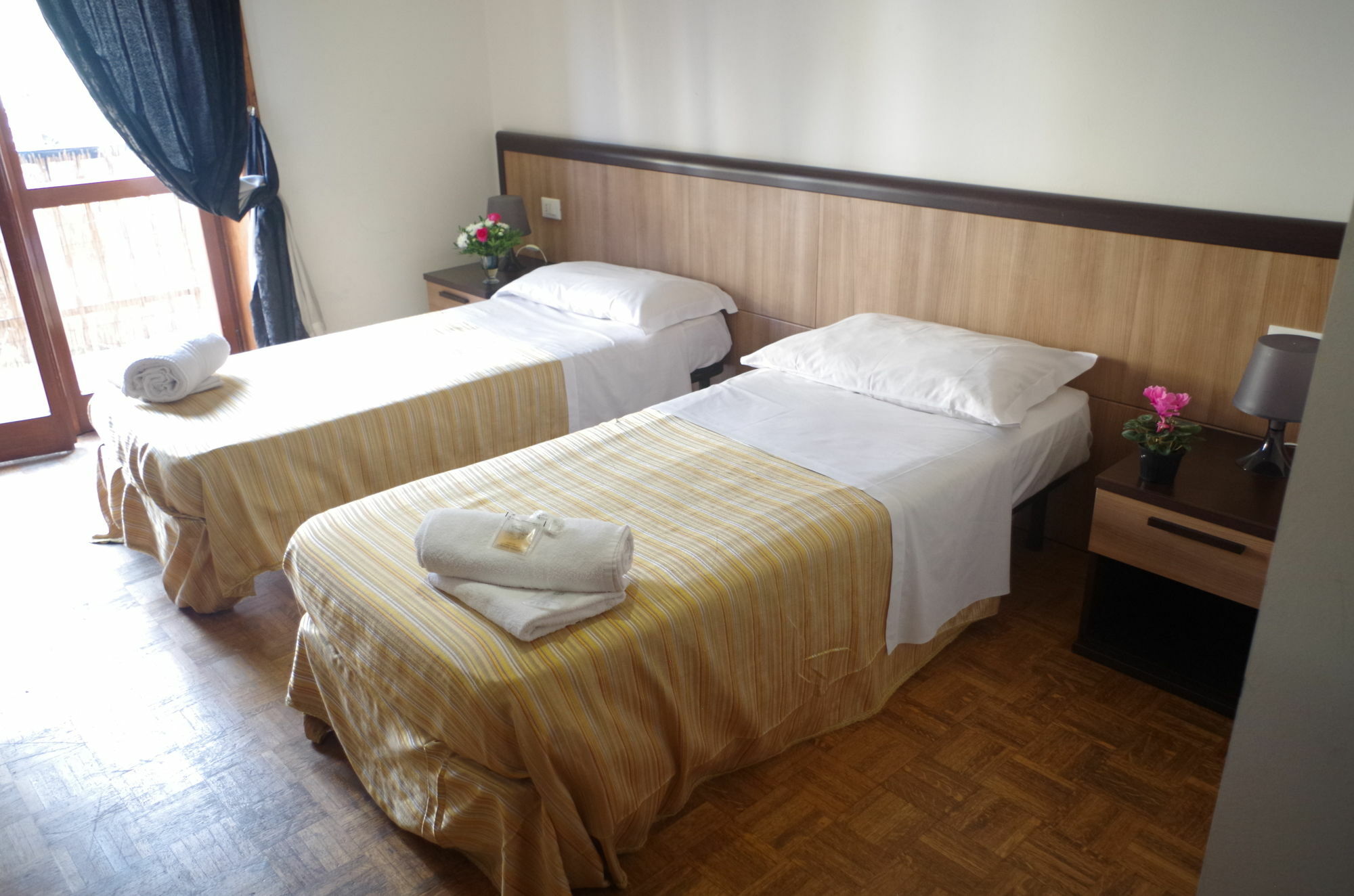 Euro Inn B&B Milan Exterior photo